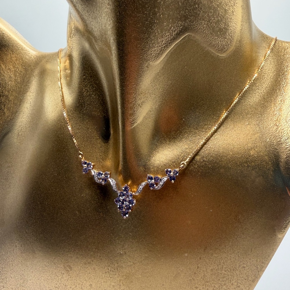 Elegant 10k Gold Alexandrite Necklace
